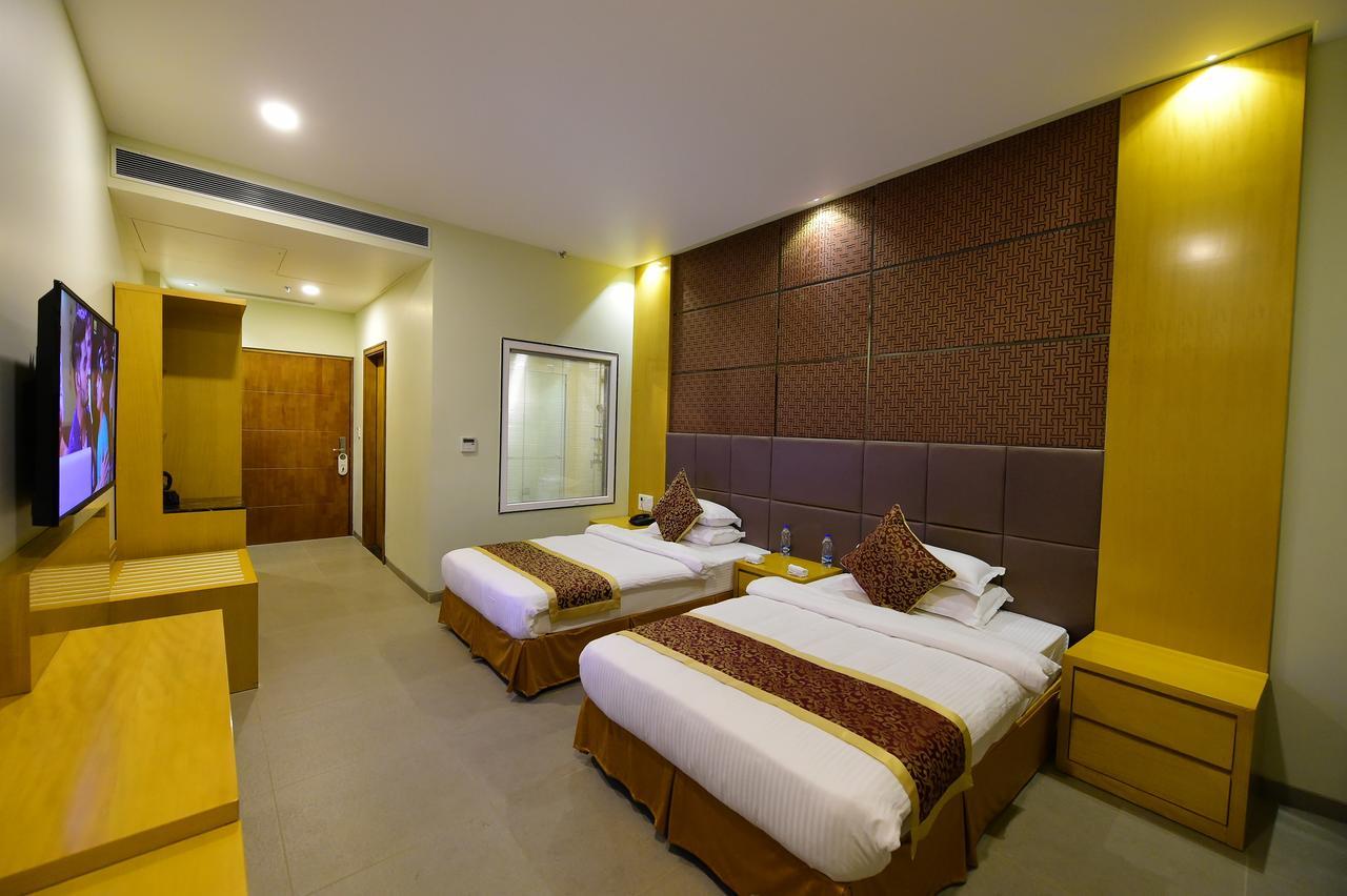 Hotel H - Sandhill Hotels Private Limited Ānand Eksteriør bilde