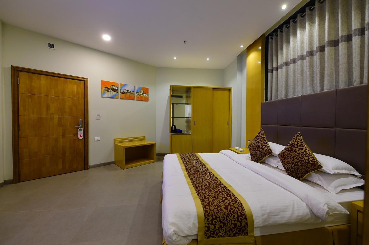 Hotel H - Sandhill Hotels Private Limited Ānand Eksteriør bilde