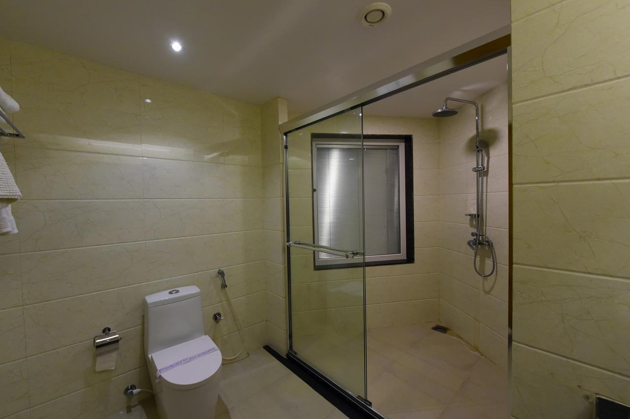 Hotel H - Sandhill Hotels Private Limited Ānand Eksteriør bilde