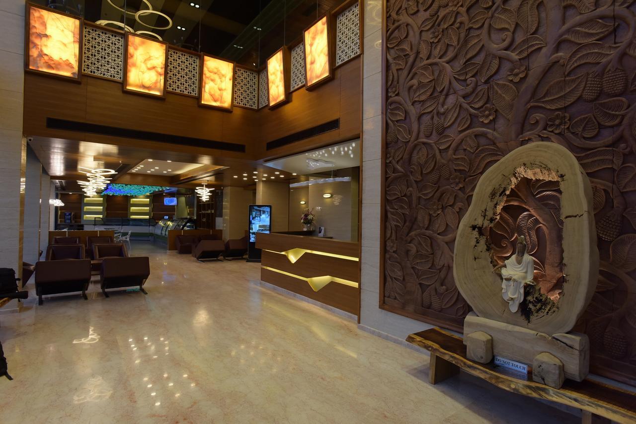 Hotel H - Sandhill Hotels Private Limited Ānand Eksteriør bilde